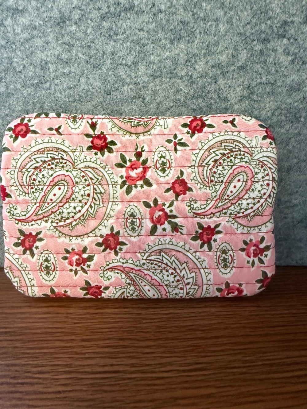 Recycled candy wrapper zippered bag - Picture 3 of 6